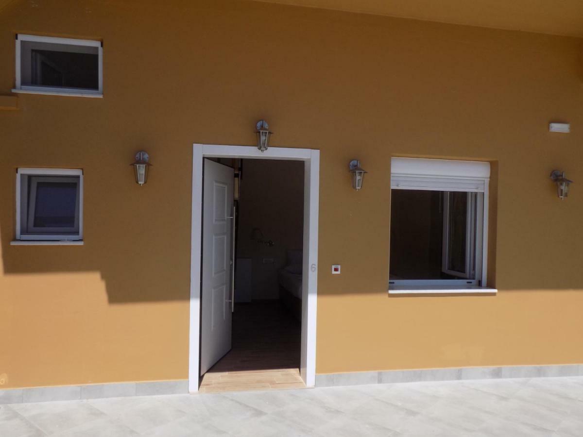 Souvlakis Pool Suites Chania  Zewnętrze zdjęcie